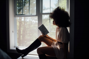 Best Books Every Woman Should Read In Their 40s