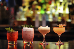 Best Spots to Order To-Go Cocktails in Chicago