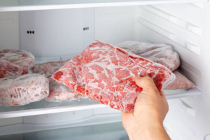 Biggest Mistakes Everyone Makes When Freezing Ground Beef