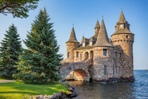 Most Beautiful Castles in America