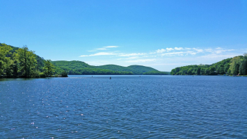 Best Lakes To Visit in Connecticut