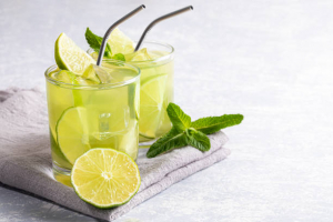 Health Benefits of Drinking Green Tea with Lemon