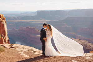 Best Wedding Photography Studios in Wyoming