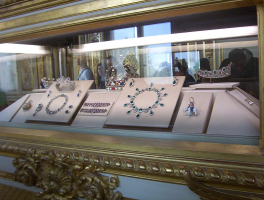 Incredible Jewelry Museums And Exhibits