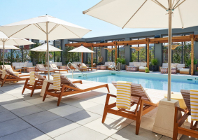 Best Hotel and Rooftop Pools in NYC