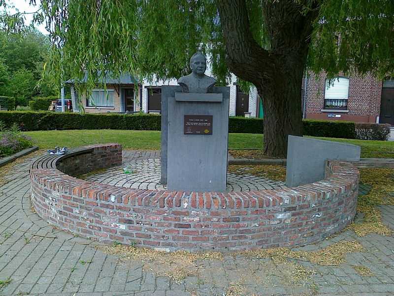 Statue of Priest Daens in Haaltert  -en.wikipedia.org