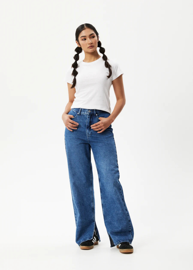 Screenshot of https://afends.com/collections/womens-jeans/products/afends-womens-bella-hemp-denim-baggy-jeans-authentic-blue