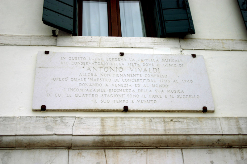 Commemorative plaque beside the Ospedale della Pietà - Photo: en.wikipedia.org