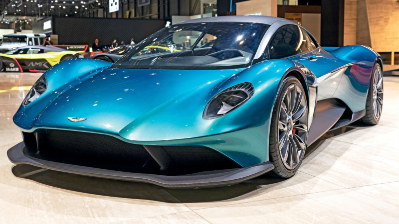 Aston Martin Vanquish Concept (photo: https://www.autoexpress.co.uk/)