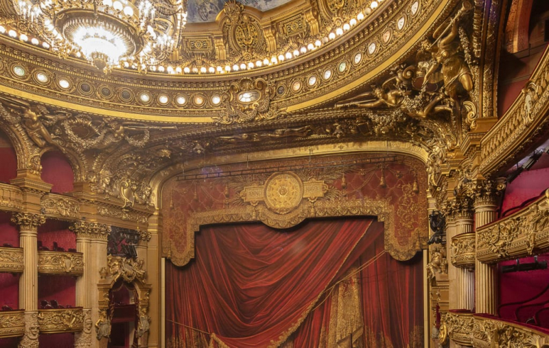 Attend a Performance at the Opera House