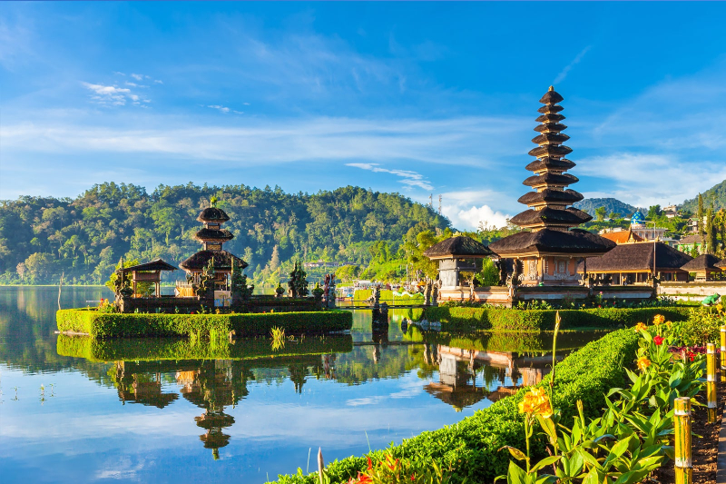 Bali is known for being one of the top travel destinations of this country. Photo: au.hotels.com