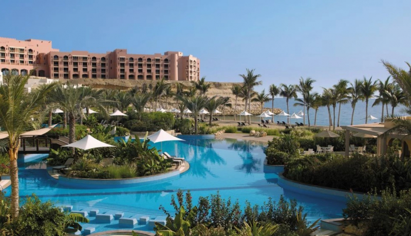 Shangri-La Barr Al Jissah Resort & Spa Al Bandar Hotel, https://www.lussotravel.com/
