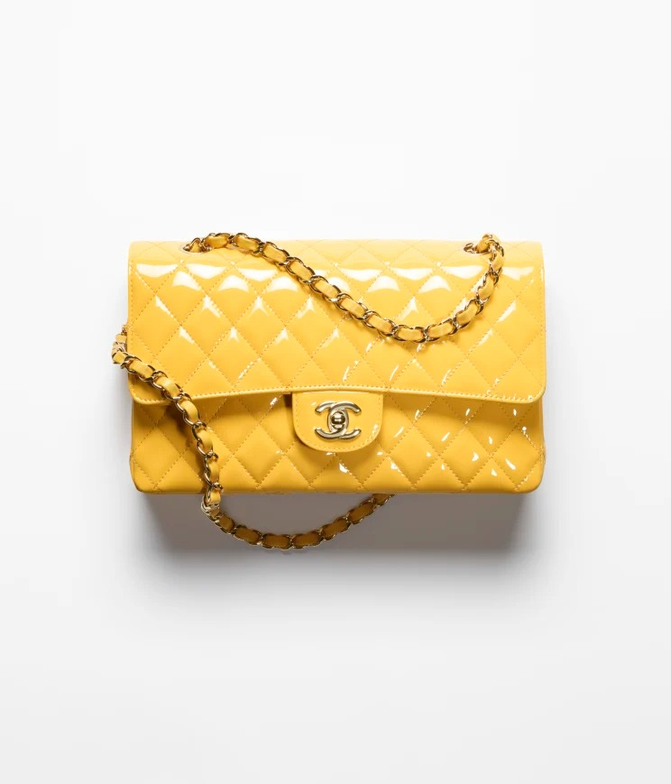 Screenshot of https://www.chanel.com/us/fashion/p/A01112B02244NO201/classic-handbag-patent-calfskin-gold-tone-metal/