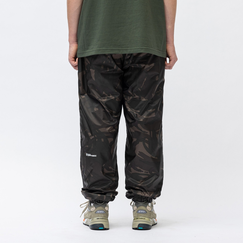 Screenshot of https://www.wtaps.com/products/detail/1589