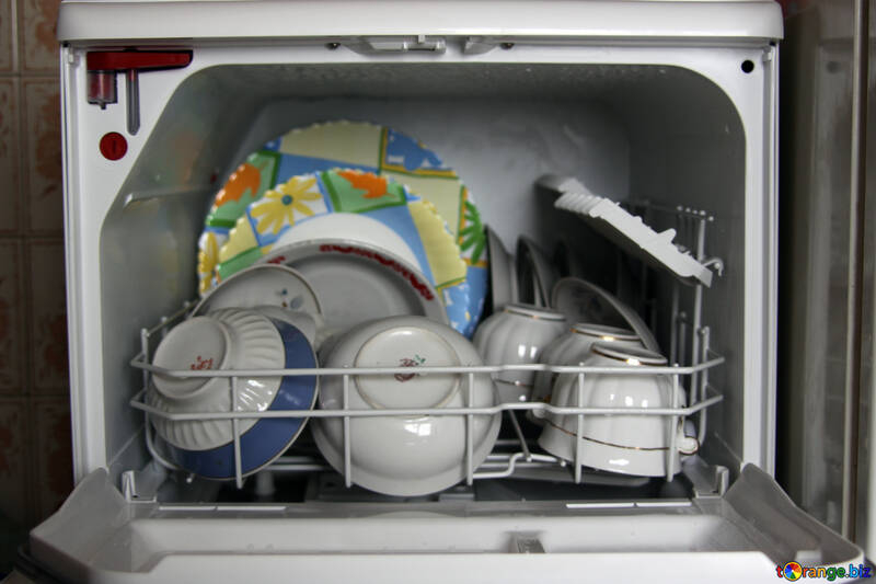 COMFEE Mini Plus Dishwasher TD305-W - Compact, Stand-alone Tabletop Dish  Washer - Any Good? 