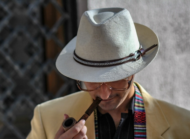 Top 10 Best Pipe Tobacco Brands In the World toplist.info