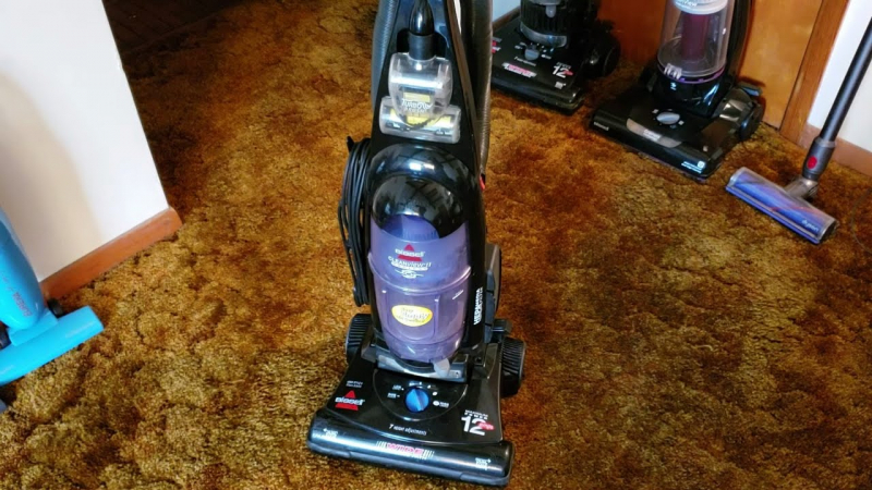 Bissell 1330 CleanView Bagless Upright Vacuum