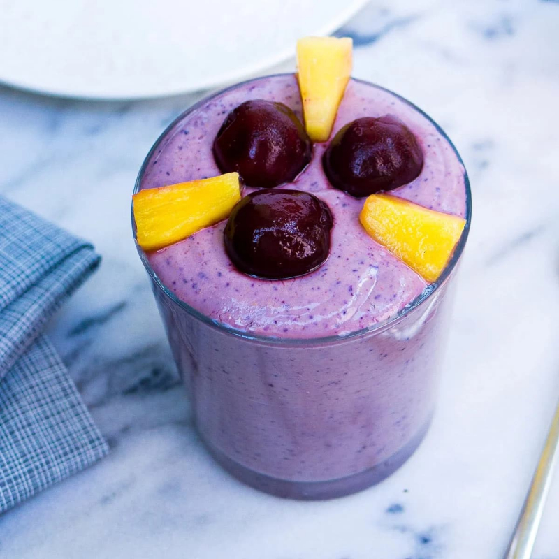 Fruit Smoothie with Silken Tofu and Peanut Butter (Via: Garlic Delight)