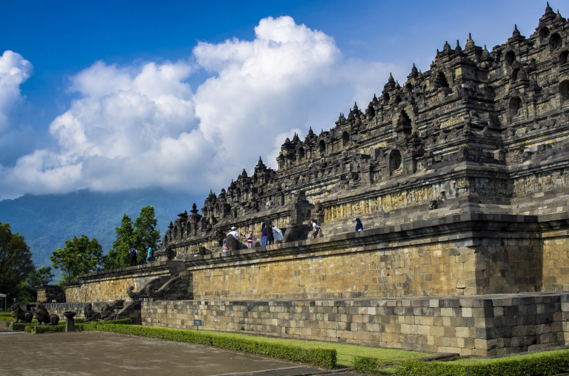 Photo by https://www.worldhistory.org/Borobudur/