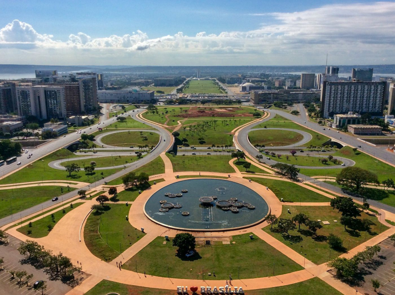 Aerial view of the city of Brasilia - Photo: istockphoto.com