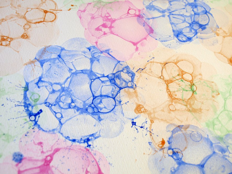 Bubble Art - Photo via Artful Kids