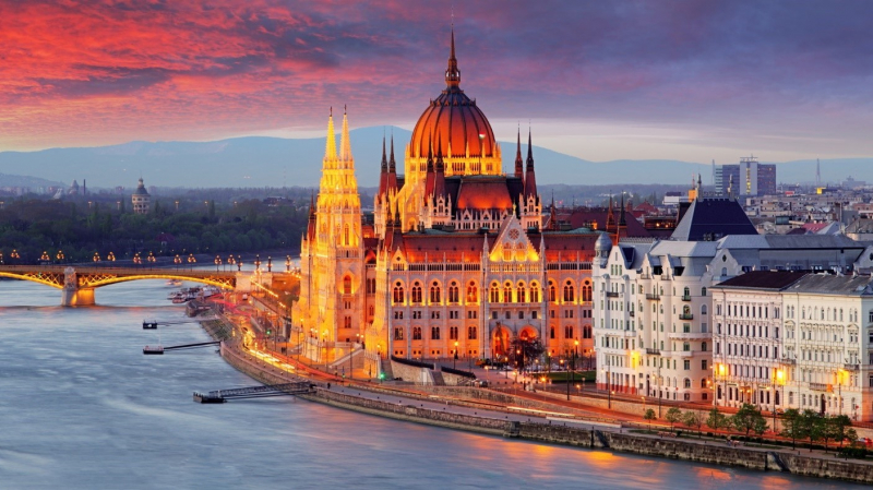 Budapest is the birthplace of art and culture. Photo: kafkadesk.org