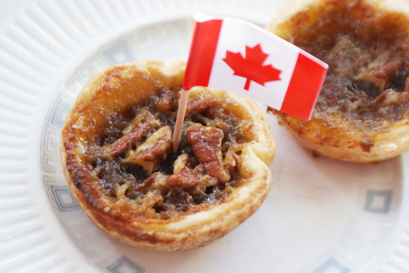 Butter Tarts (photo: https://www.dinnerwithjulie.com/)