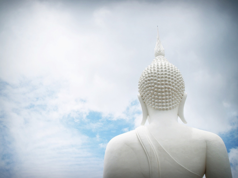 Calming Buddha - Photo on Pixapay (https://pixabay.com/photos/buddha-india-mind-prayer-concept-1550588/)