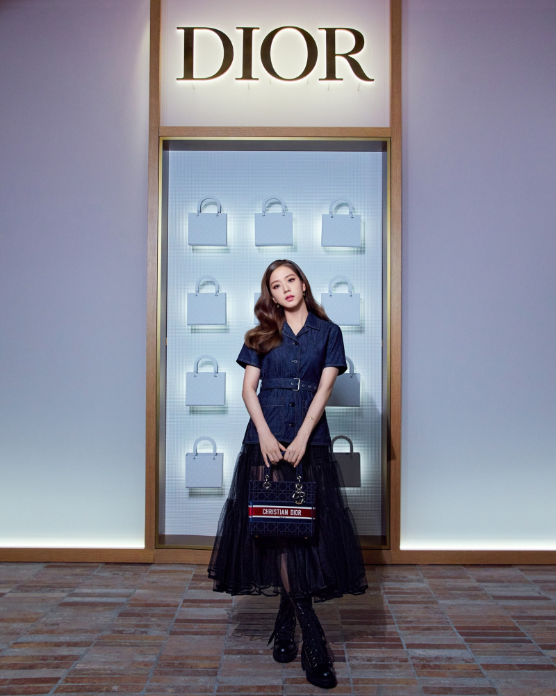 See JISOO, the BLACKPINK as she visited the 'Lady Dior' pop-up experience that took place at The Hyundai Seoul. Photo: Dior