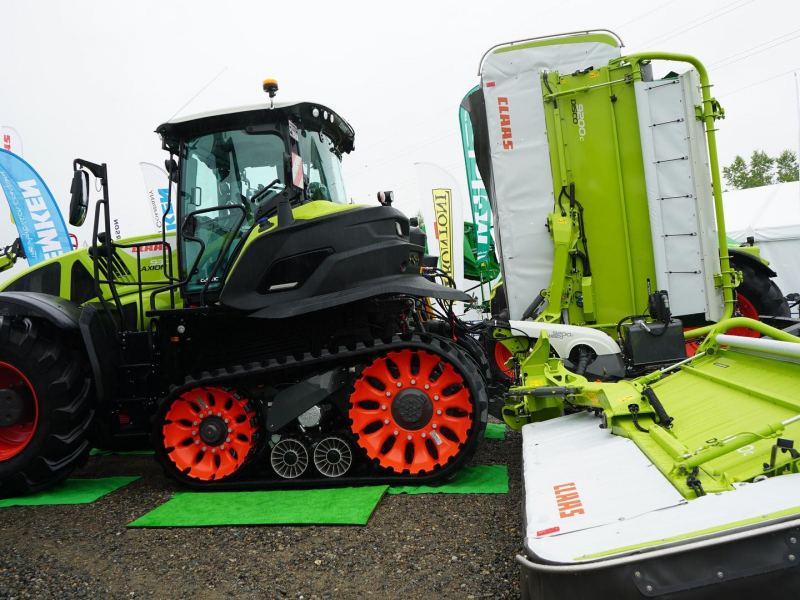 Image via www.facebook.com/CLAAS.NorthAmerica