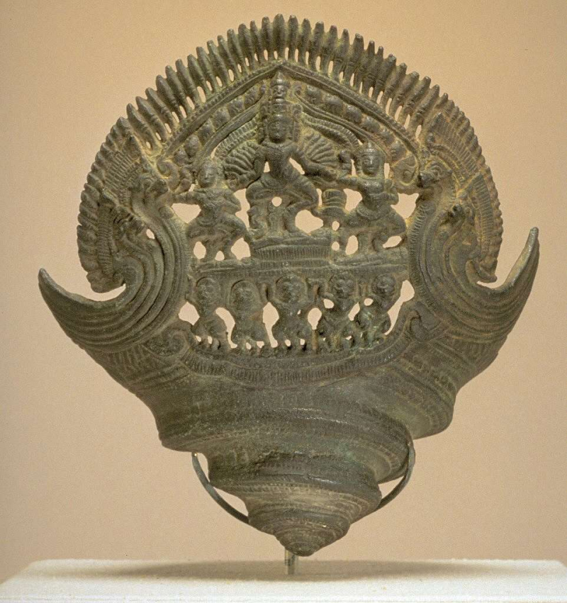Photo by https://picryl.com/media/cambodian-stand-for-a-ritual-conch-shell-walters-542536-923bcf