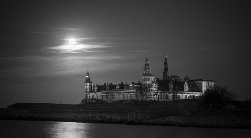 Kronborg Castle at night - Ole Thomsen for Flickr Visit