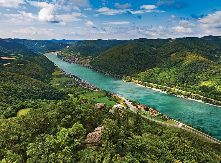 Danube River (photo: https://www.amawaterways.com/)