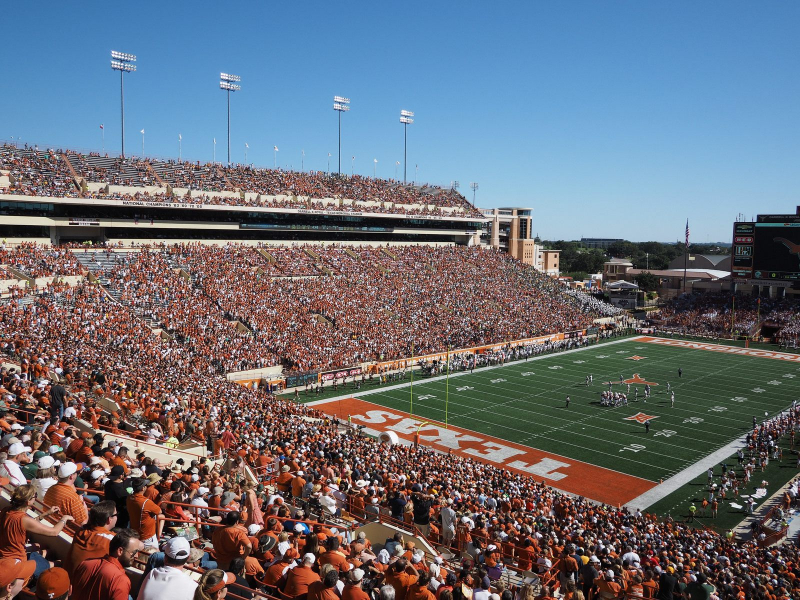 Darrell K Royal-Texas Memorial Stadium. Photo: stadiumdb.com
