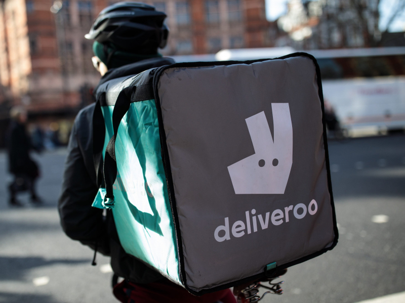 Photo: https://www.businessinsider.com/uk-uber-and-deliveroo-to-offer-discounts-to-vaccinated-customers-2021-8