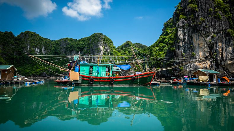 Discover the Vung Vieng Floating Village