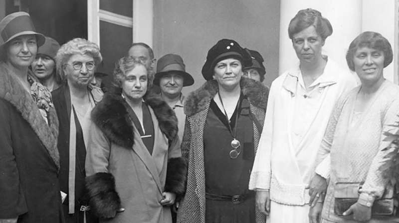 Photo: Eleanor Roosevelt With National Youth Administration
