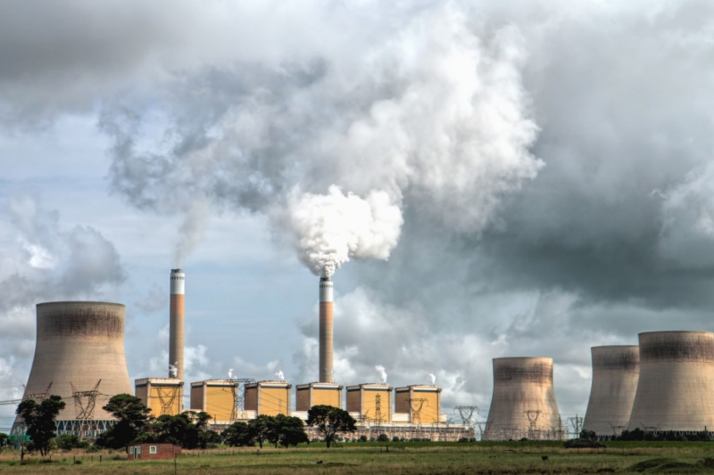 Photo on Pixnio: https://pixnio.com/miscellaneous/power-plant-factory-industry-smoke-chimney-concrete-nuclear-energy