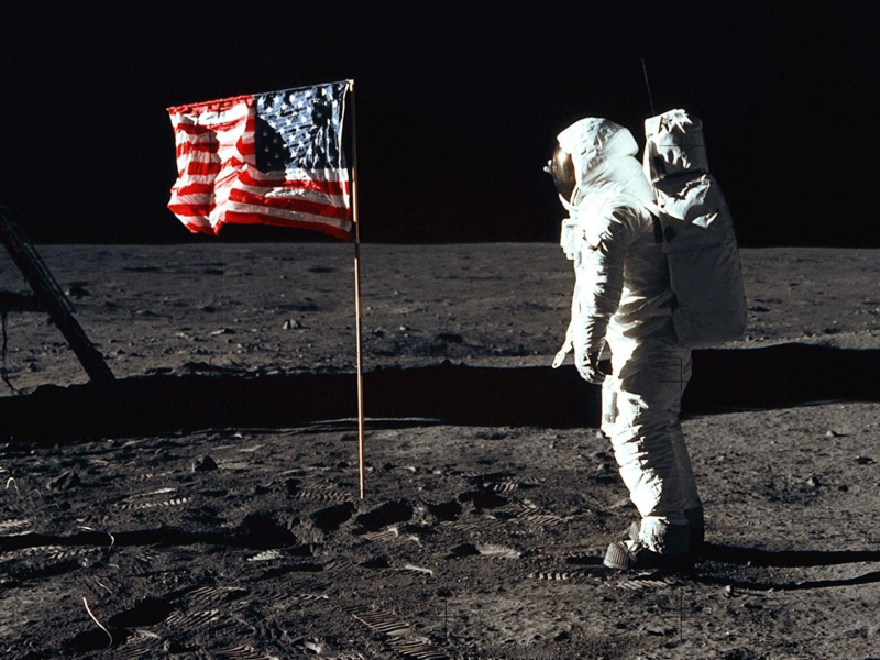 Screenshot of https://kids.nationalgeographic.com/history/article/moon-landing