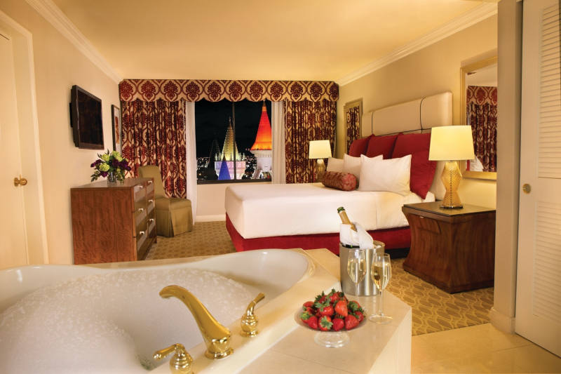 Gives you a royal Vegas experience. Photo: Excalibur Hotel And Casino
