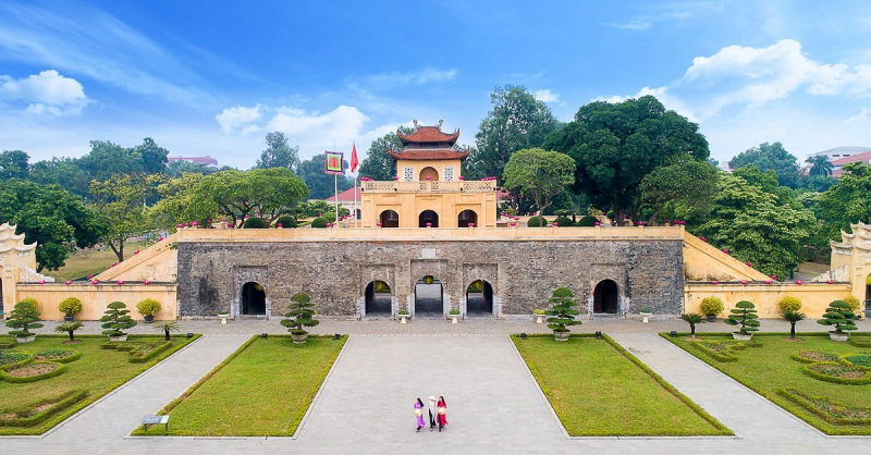 Explore the Thang Long Imperial Citadel