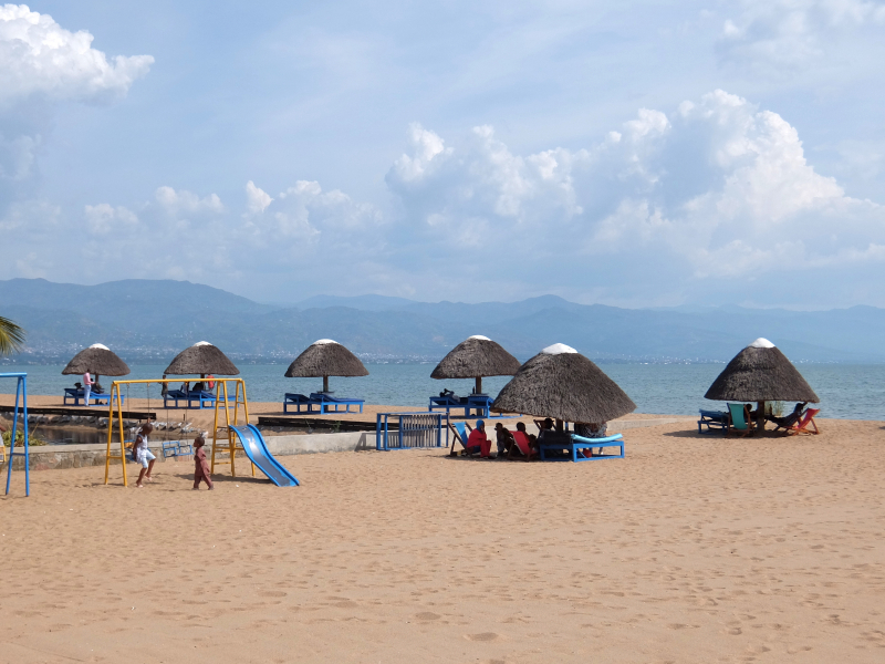 Genny’s Beach, Bujumbura (photo: https://commons.wikimedia.org/)