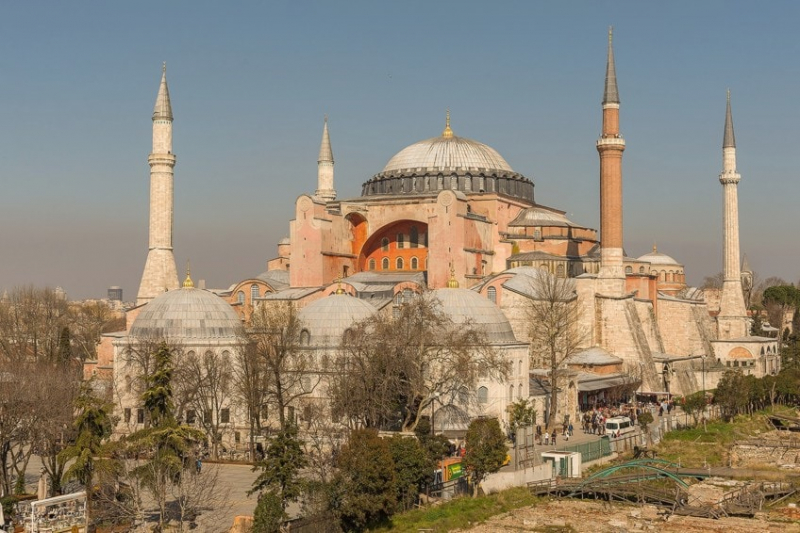 Hagia Sophia in Istanbul, Turkey; Arild Vågen, CC BY-SA 3.0, via Wikimedia Commons