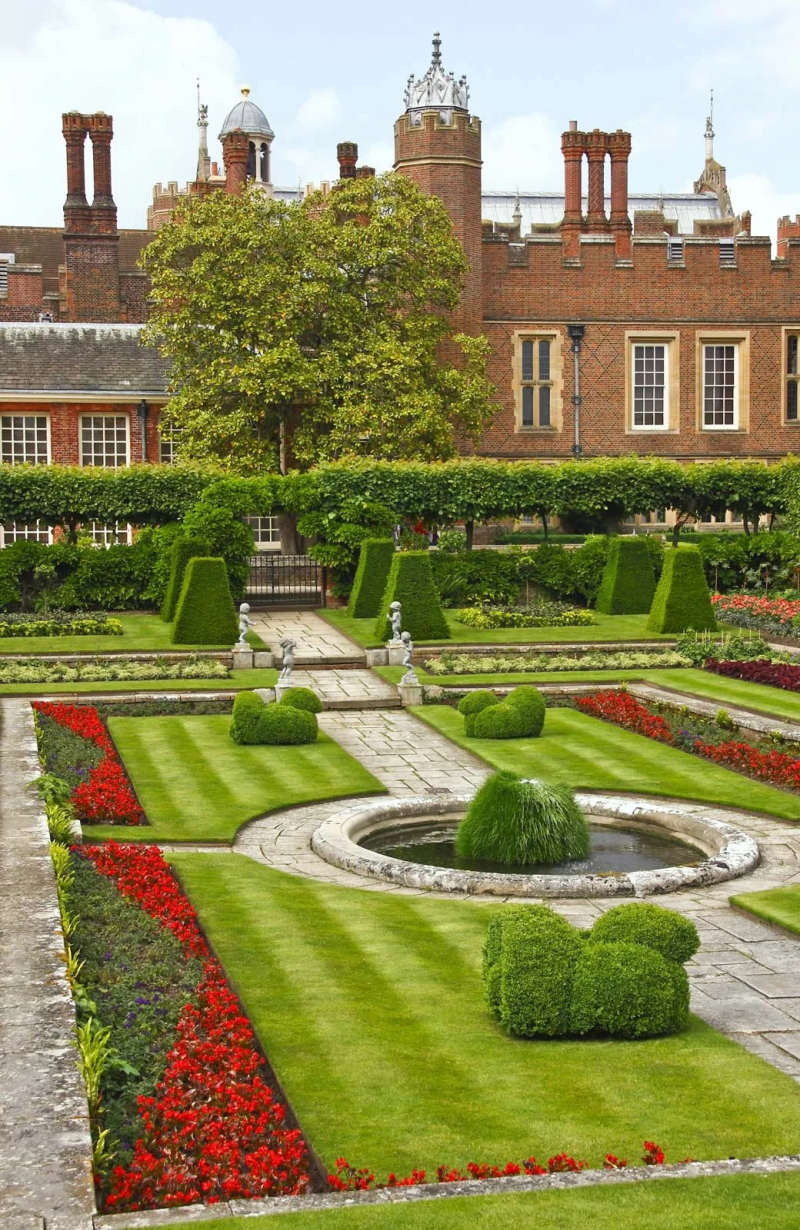 Hampton Court Gardens, Richmond upon Thames