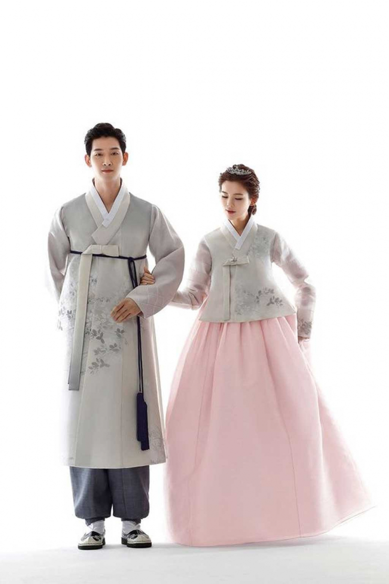 Hanbok - Korean traditional costume