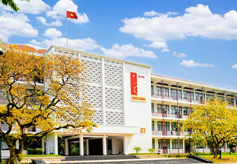 Hanoi University of Science and Technology (photo: https://newsbeezer.com/)