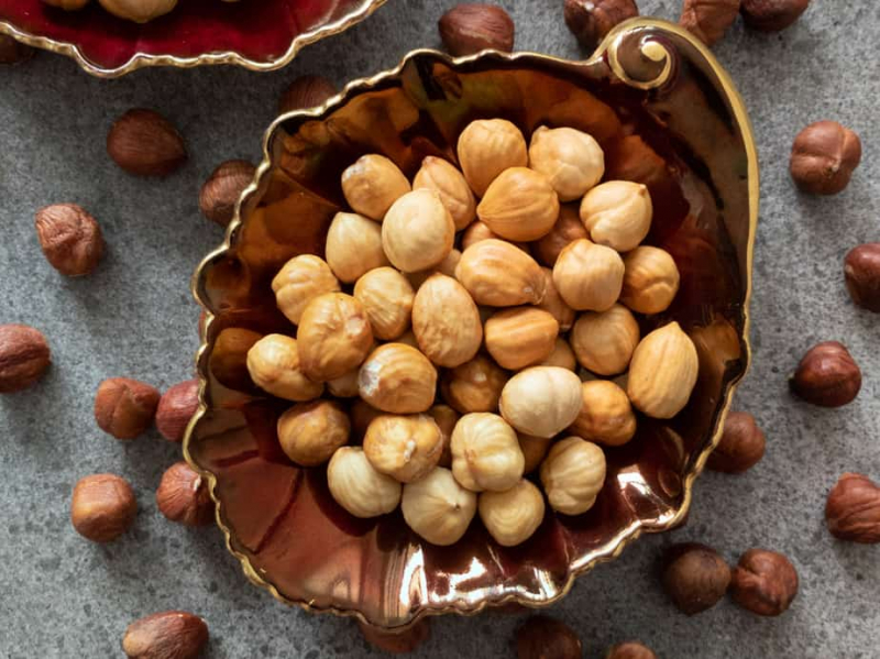 Hazelnuts (photo: https://importing-house.com/)
