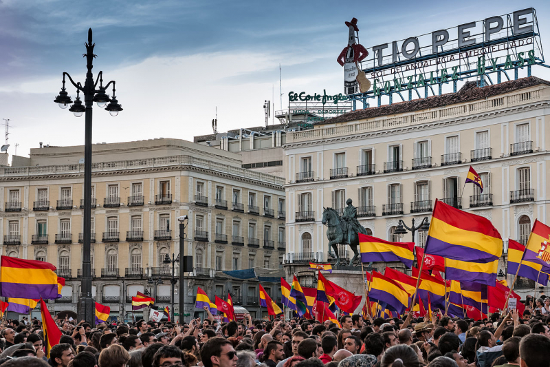 Republican demonstration in the Puerta del Sol on the day that Juan Carlos announced his decision to abdicate - Photo: https://en.wikipedia.org/