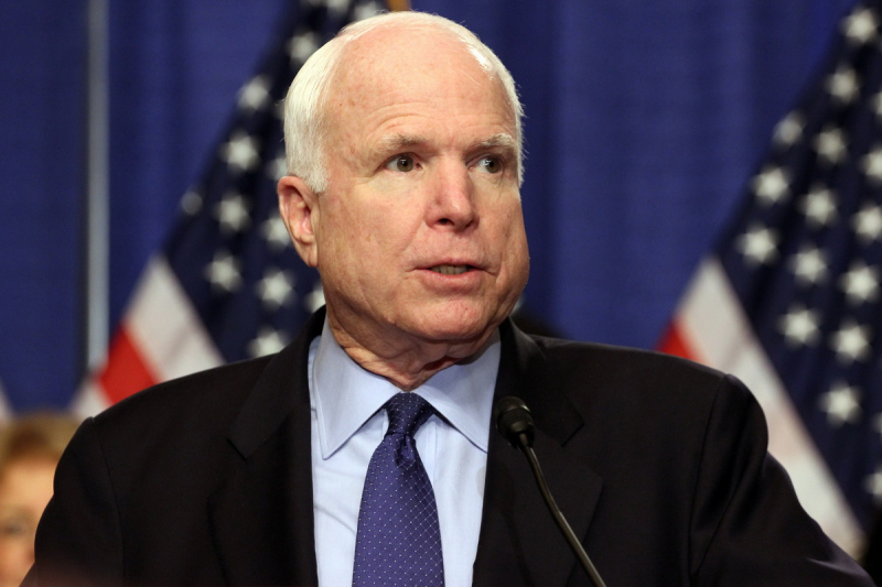 Photo: John McCain -  vietnamplus