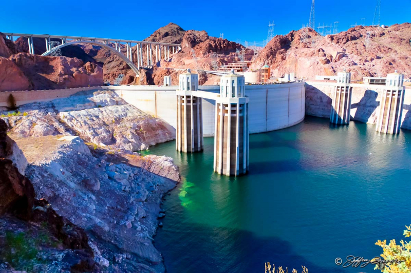 Hoover Dam – Nevada/Arizona (photo: https://jeffreyfavero.com/)